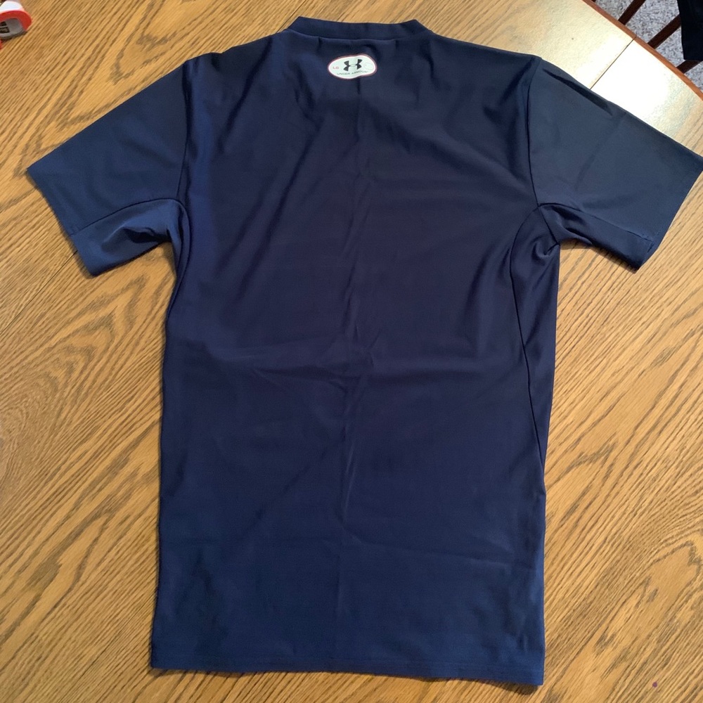 Under Armour compression undershirt - Picture 2 of 2